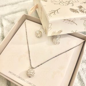 • NEW • Cubic Zirconia Necklace / Earring Set